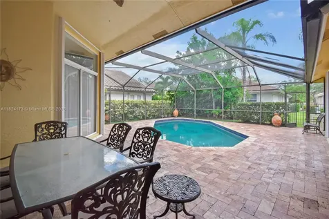 2694 Oakbrook Drive Weston FL 33332