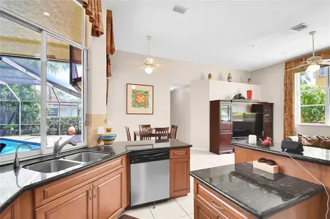 2694 Oakbrook Drive Weston FL 33332