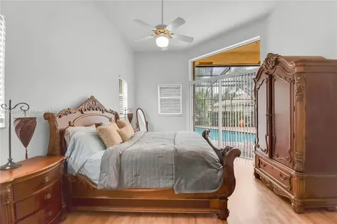 2694 Oakbrook Drive Weston FL 33332