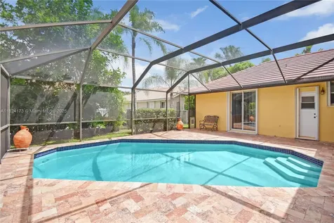 2694 Oakbrook Drive Weston FL 33332