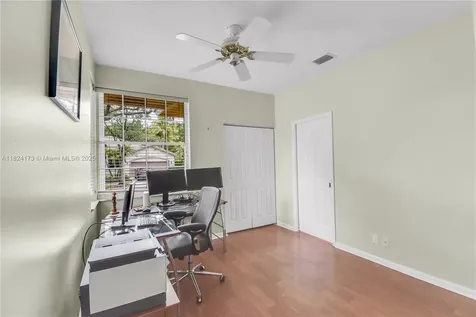 2694 Oakbrook Drive Weston FL 33332