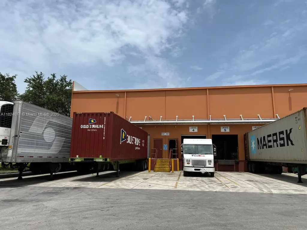 9667 NW 33rd Street Doral FL 33172