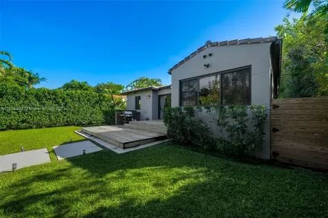 861 NE 74th Street Miami FL 33138