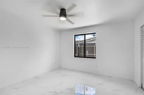 4660 W 8th Place Hialeah FL 33012