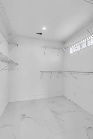 4660 W 8th Place Hialeah FL 33012
