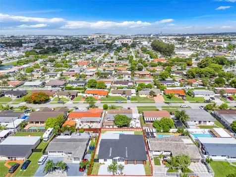 4660 W 8th Place Hialeah FL 33012