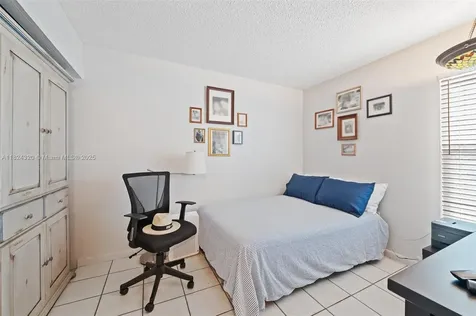 21359 NW 39th Avenue Miami Gardens FL 33055