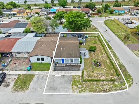 21359 NW 39th Avenue Miami Gardens FL 33055