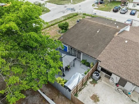 21359 NW 39th Avenue Miami Gardens FL 33055