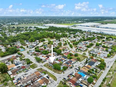 21359 NW 39th Avenue Miami Gardens FL 33055
