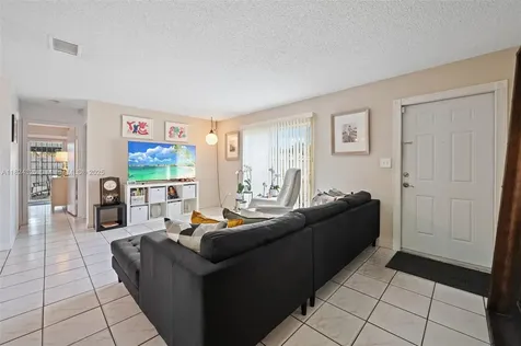 21359 NW 39th Avenue Miami Gardens FL 33055