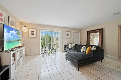 21359 NW 39th Avenue Miami Gardens FL 33055