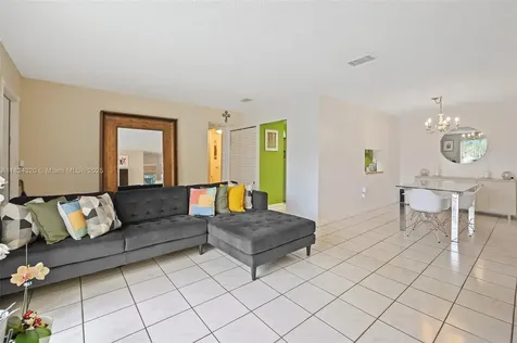 21359 NW 39th Avenue Miami Gardens FL 33055