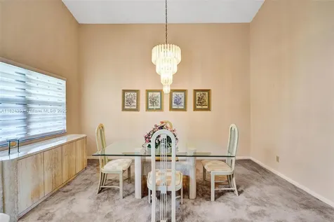 3128 Peachtree Circle Davie FL 33328