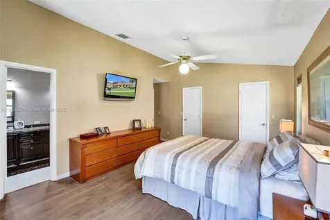 3128 Peachtree Circle Davie FL 33328