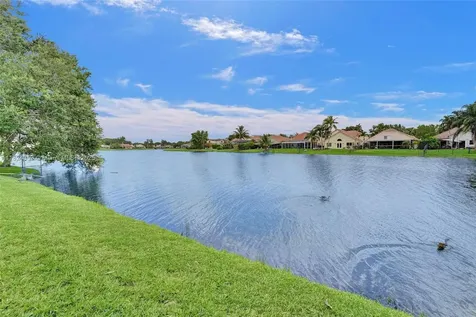 3128 Peachtree Circle Davie FL 33328