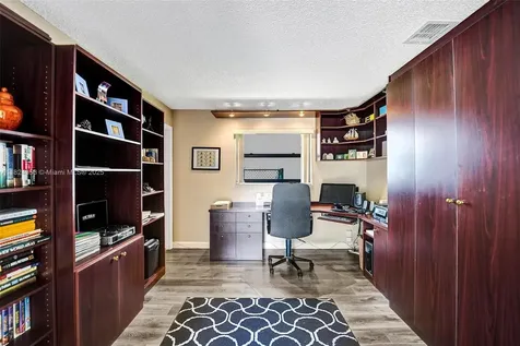 3128 Peachtree Circle Davie FL 33328