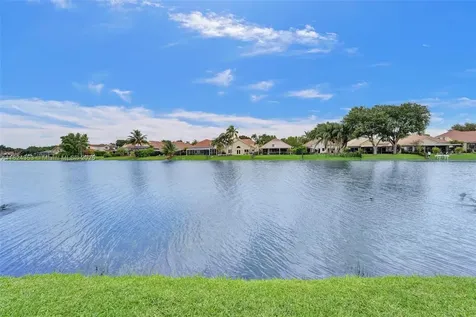 3128 Peachtree Circle Davie FL 33328