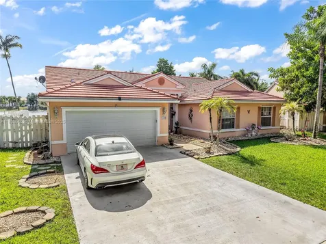 1720 SW 137th Way Miramar FL 33027