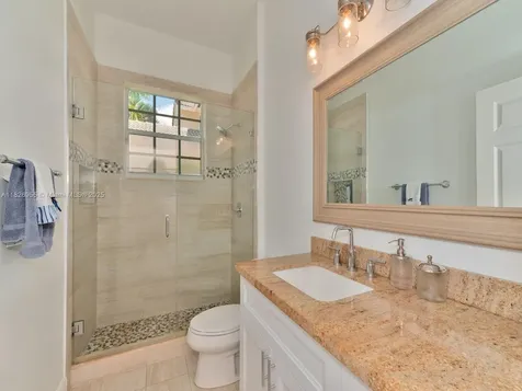 1995 Harbor View Circle Weston FL 33327