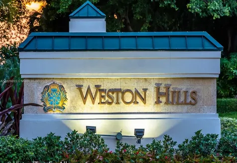 1995 Harbor View Circle Weston FL 33327