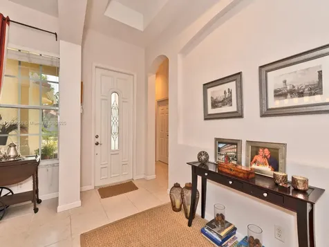 1995 Harbor View Circle Weston FL 33327