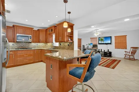 10463 SW 124th Place Miami FL 33186