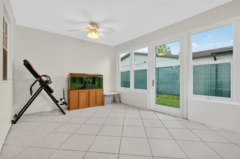 10463 SW 124th Place Miami FL 33186