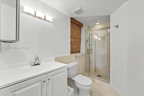 5843 Paradise Point Drive Palmetto Bay FL 33157
