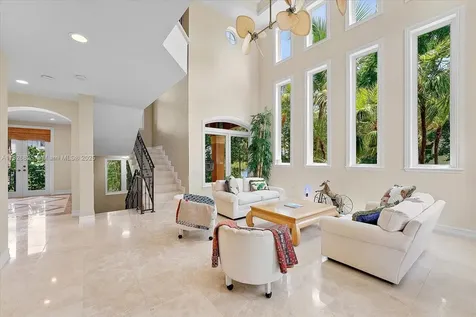 5843 Paradise Point Drive Palmetto Bay FL 33157