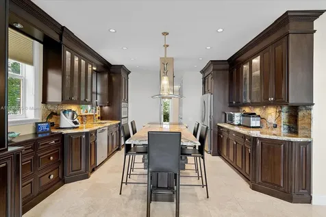 5843 Paradise Point Drive Palmetto Bay FL 33157