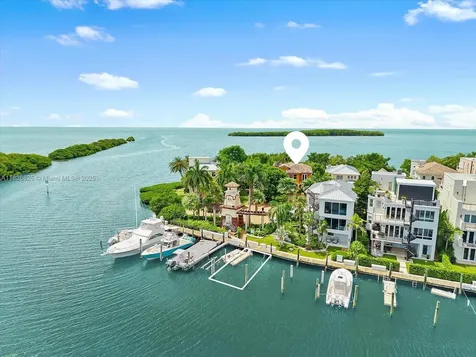5843 Paradise Point Drive Palmetto Bay FL 33157