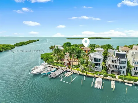 5843 Paradise Point Drive Palmetto Bay FL 33157