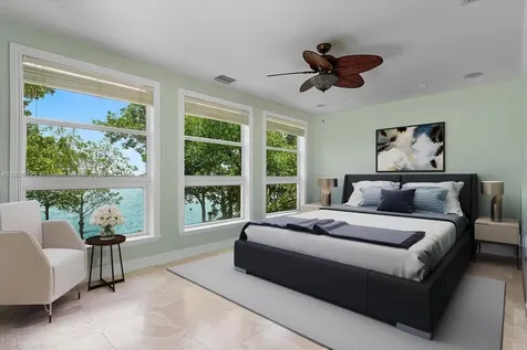 5843 Paradise Point Drive Palmetto Bay FL 33157
