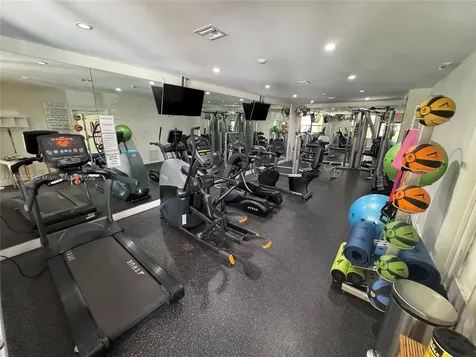 5843 Paradise Point Drive Palmetto Bay FL 33157