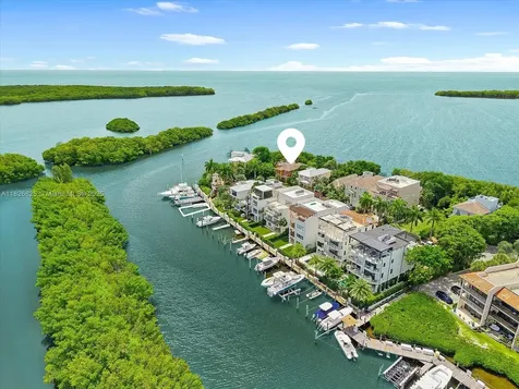 5843 Paradise Point Drive Palmetto Bay FL 33157
