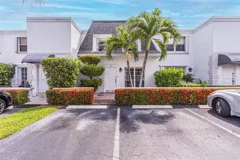 912 NE 27th Avenue Hallandale Beach FL 33009