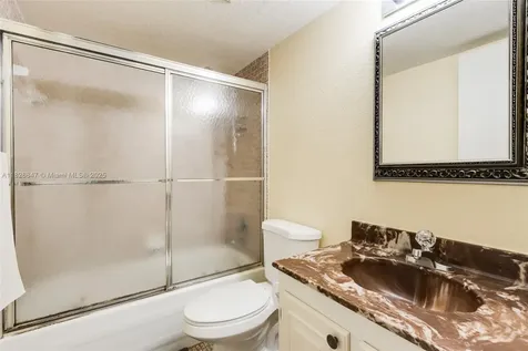 912 NE 27th Avenue Hallandale Beach FL 33009