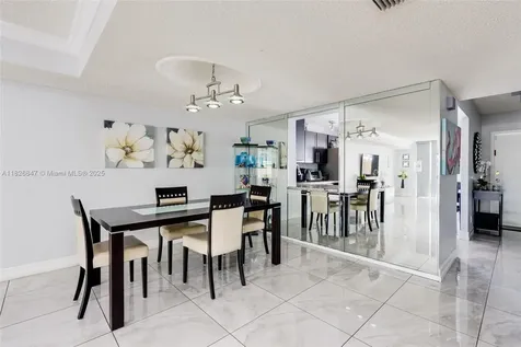 912 NE 27th Avenue Hallandale Beach FL 33009