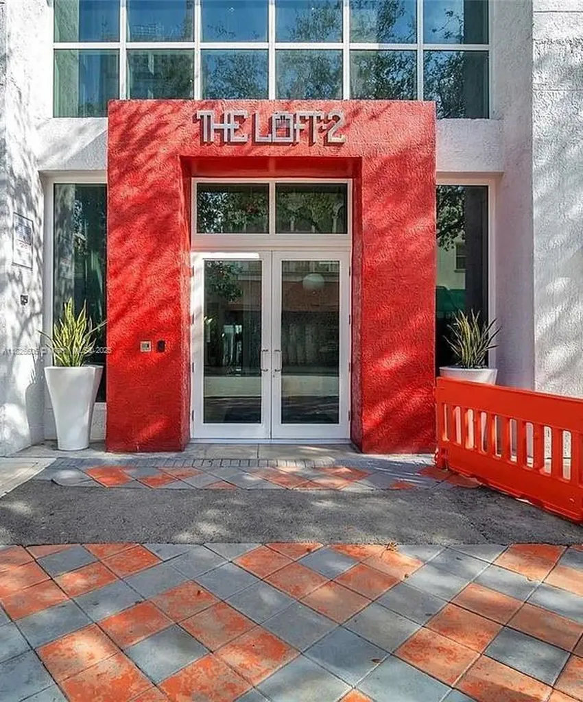133 NE 2nd Avenue Miami FL 33132