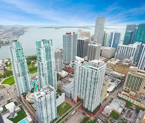 133 NE 2nd Avenue Miami FL 33132
