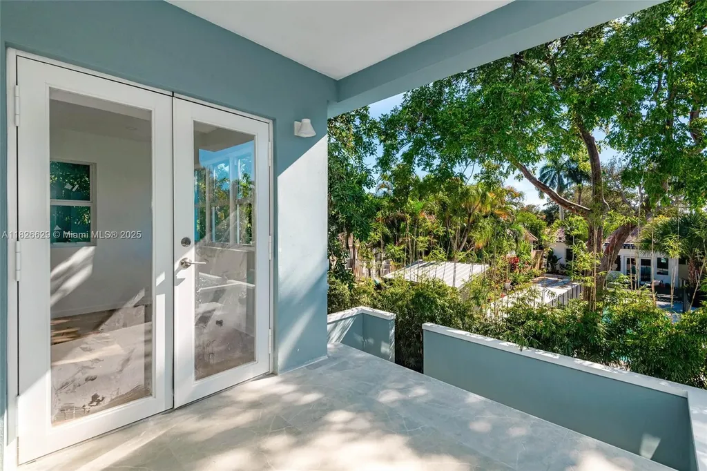 854 SE 12 Court Fort Lauderdale FL 33316