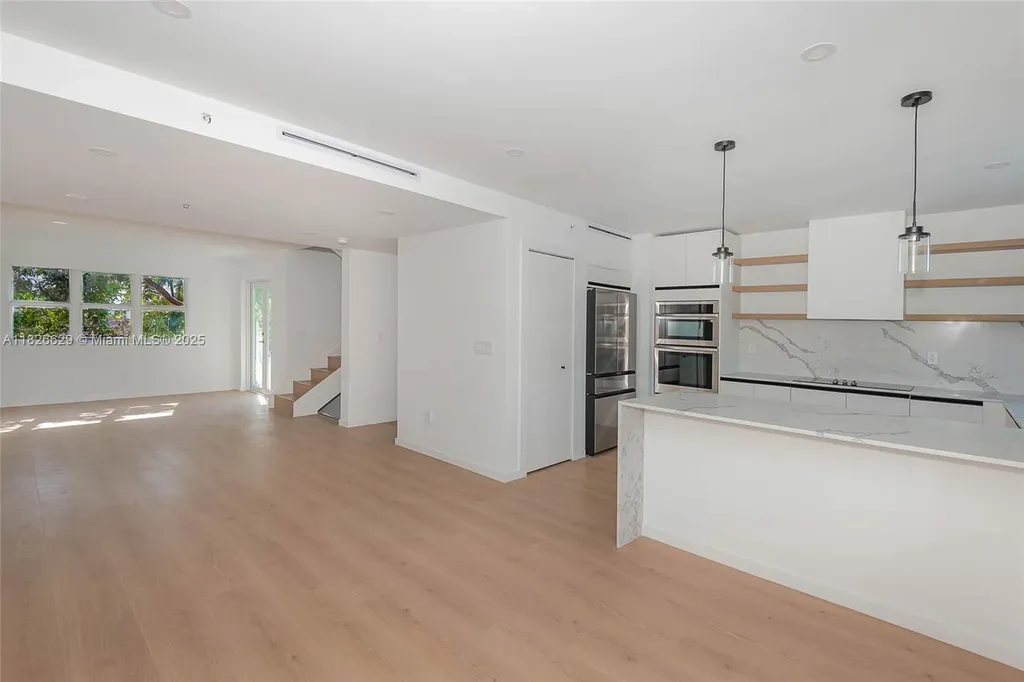 854 SE 12 Court Fort Lauderdale FL 33316