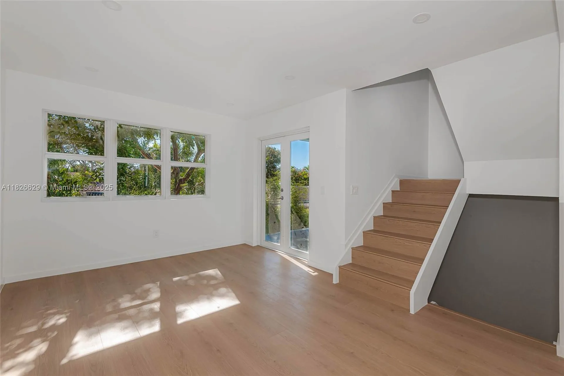 854 SE 12 Court Fort Lauderdale FL 33316