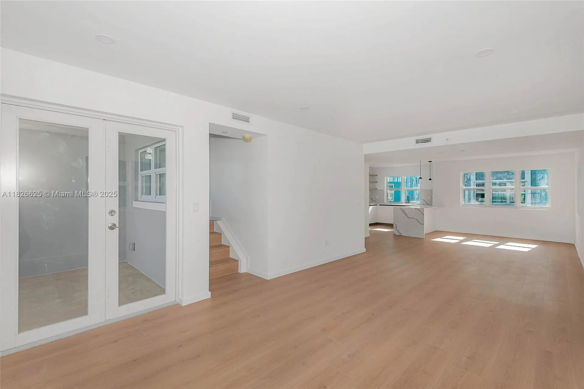 824 SE 12 Court Fort Lauderdale FL 33316