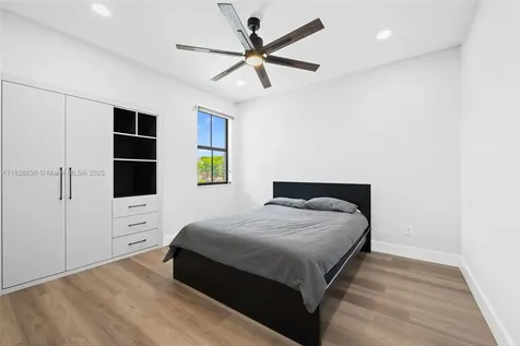 8446 Lake Majesty Lane Parkland FL 33076