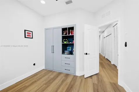 8446 Lake Majesty Lane Parkland FL 33076