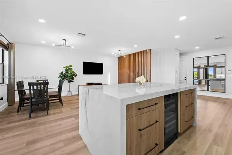 8446 Lake Majesty Lane Parkland FL 33076