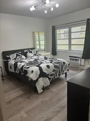 921 Meridian Avenue Miami Beach FL 33139