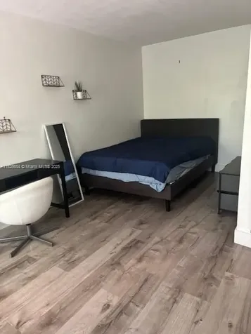 921 Meridian Avenue Miami Beach FL 33139